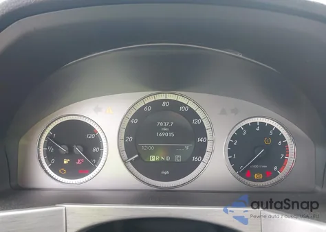 2010 Mercedes-Benz Glk 350 4Matic z USA, uszkodzony, nr VIN WDCGG8HB0AF457415